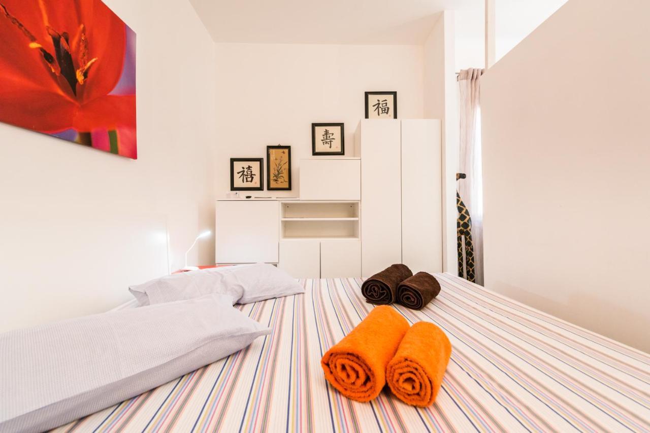 Geco'S Apartment Elmas Luaran gambar